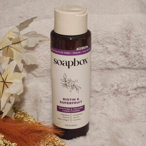 Soapbox Biotin & Superfruit Blend Strengthening Shampoo